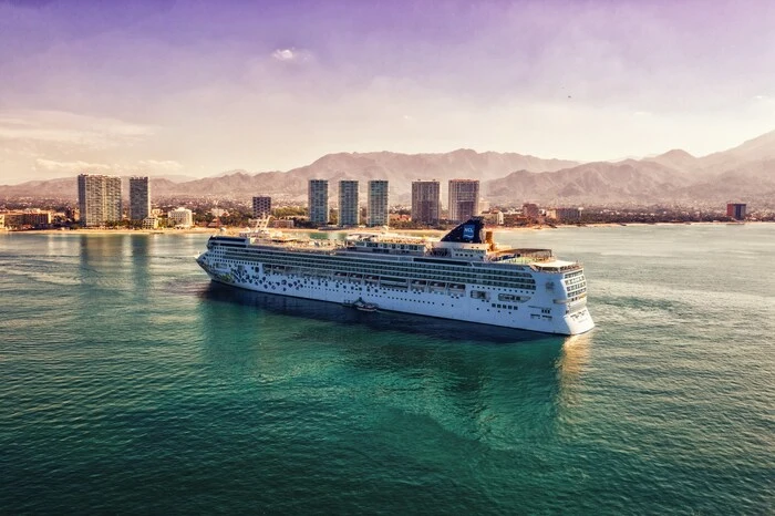 Zdroj obrázku 
https://www.maritimebell.com/norwegian-breaks-ground-on-new-pier-at-great-stirrup-cay